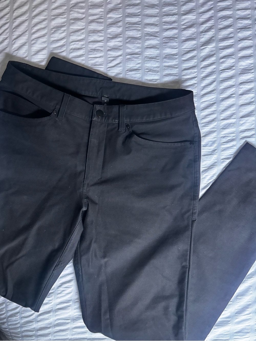 lululemon athletica Men's ABC pants slim leg in Black